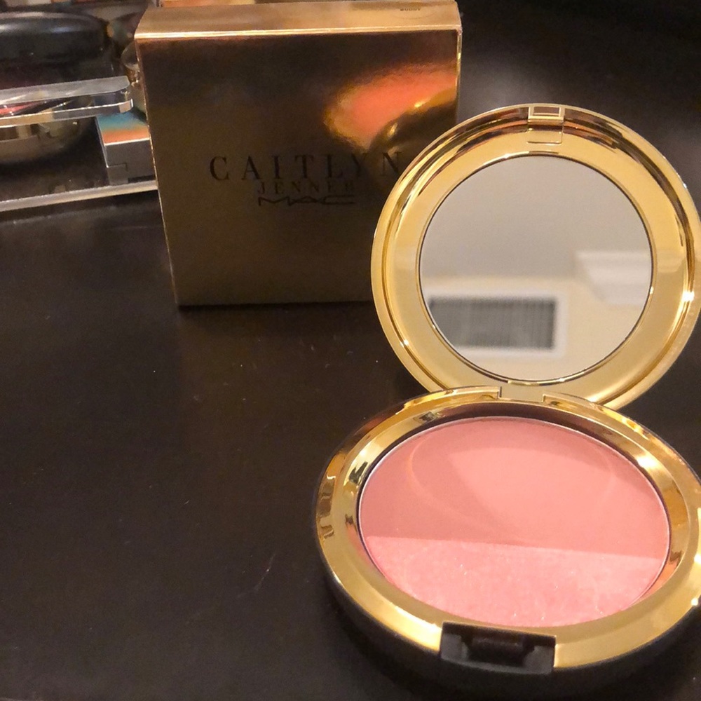 MAC Blush